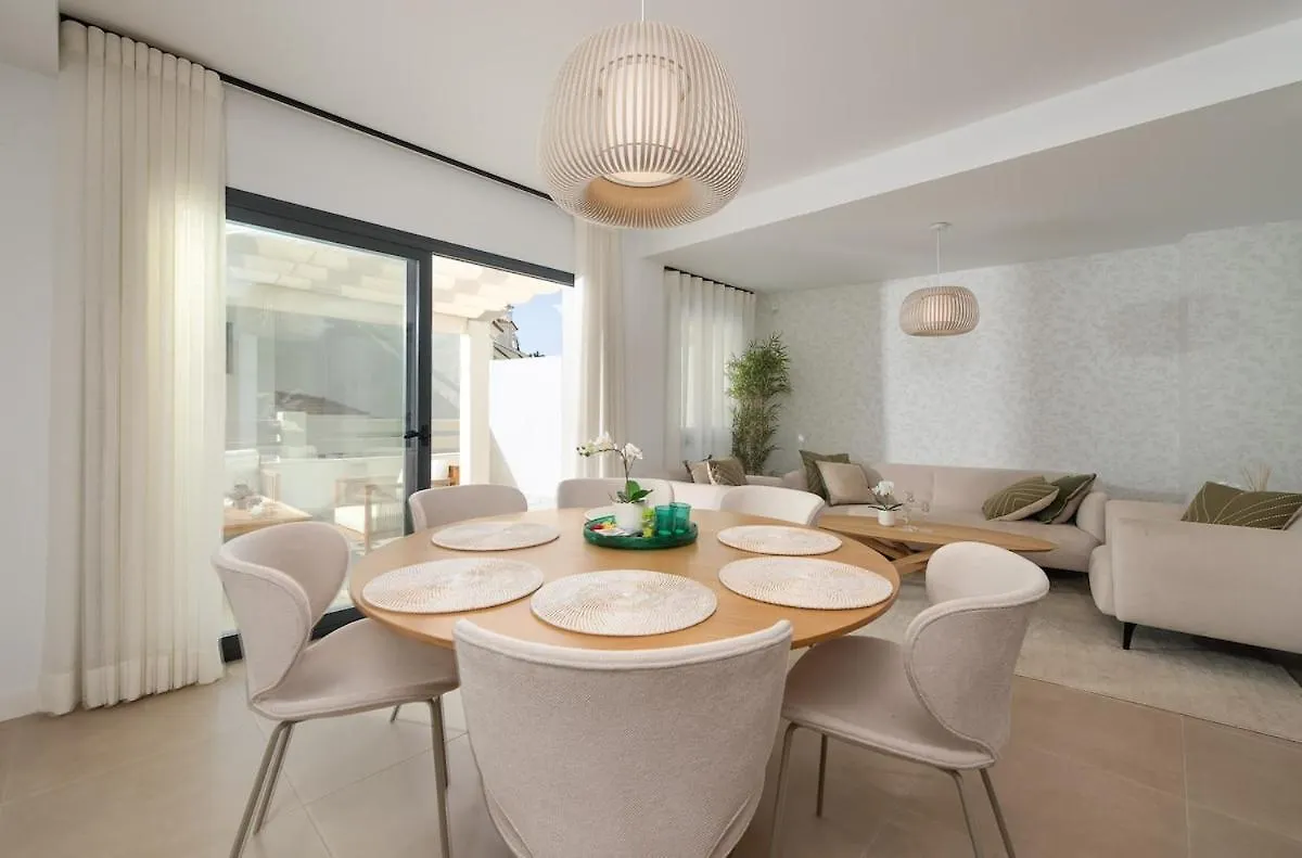 Modern 3-Bedroom Apartment At Agra Residencial Estepona Spain