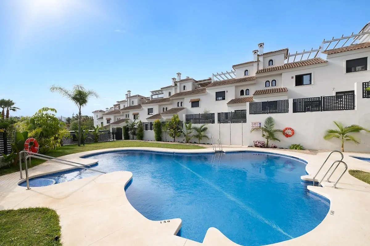 Modern 3-Bedroom Apartment At Agra Residencial Estepona